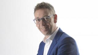 Columns Jan Dirk van der Zee